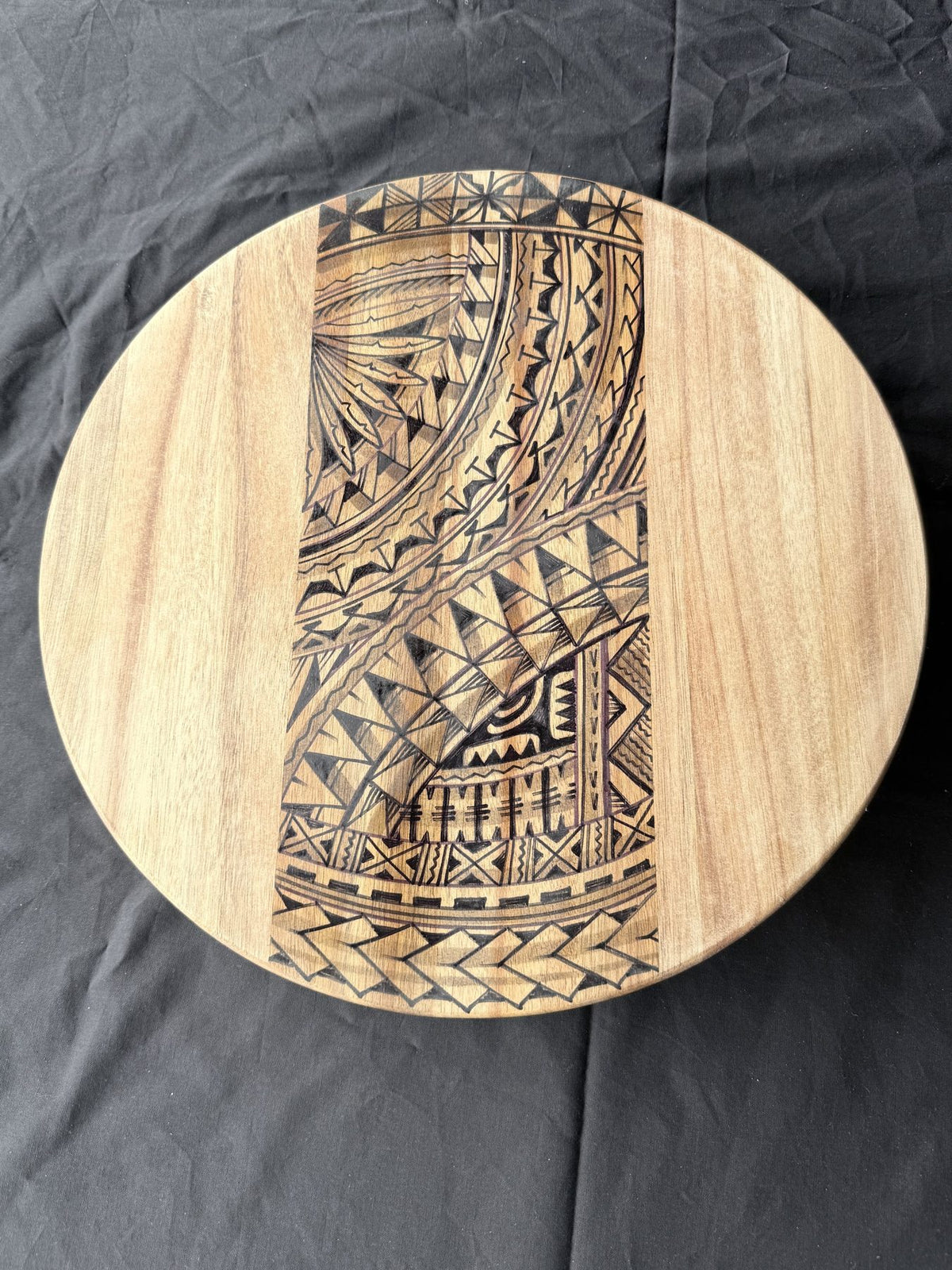 Hori.Inc small lazy Susan, hand-painted Pasifika band across the centre